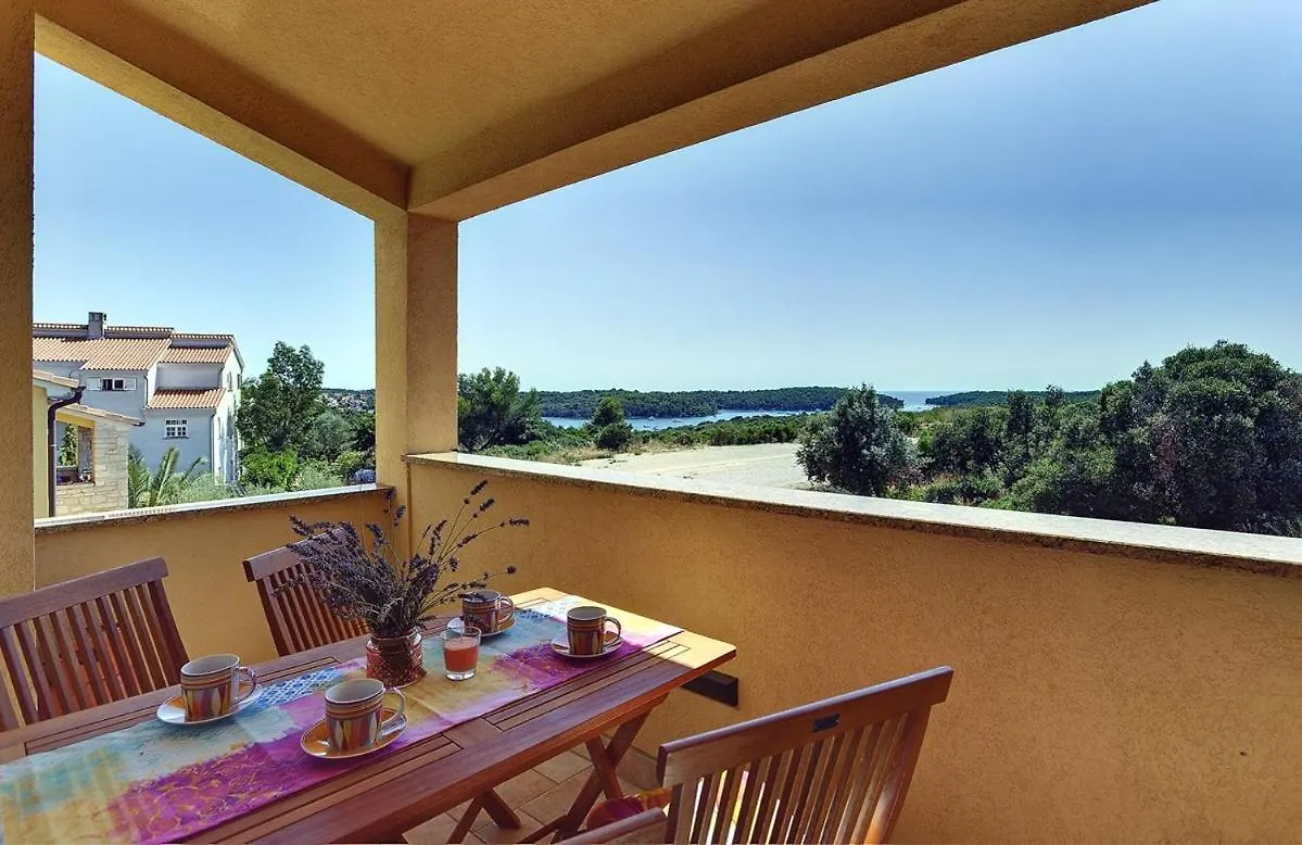 Apartments Buic Vinkuran Croatia