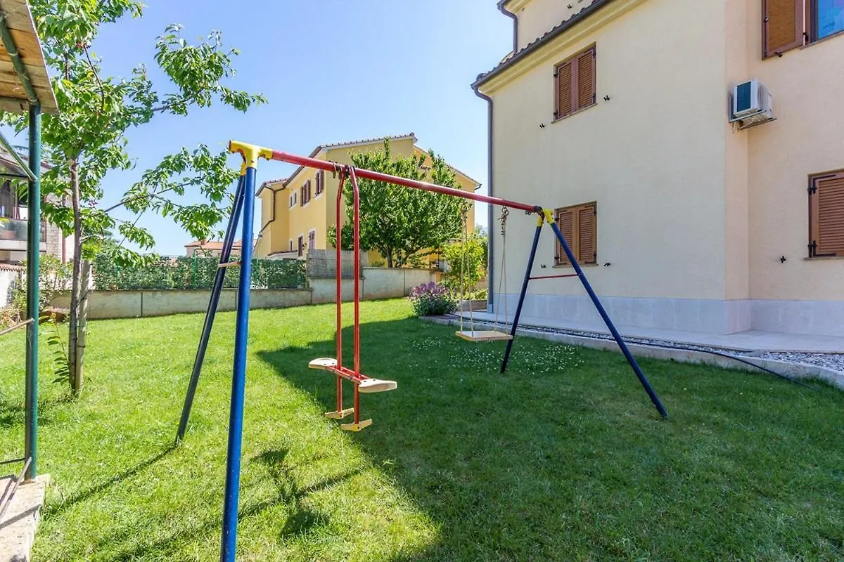 Apartments Buic Vinkuran