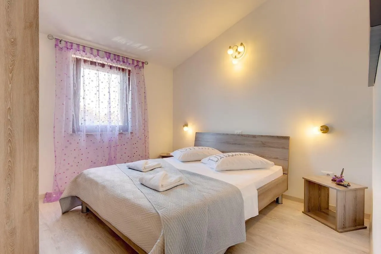 Apartments Buic Vinkuran