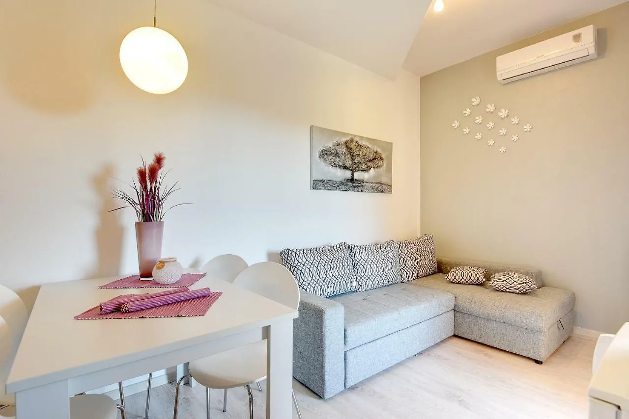 Apartments Buic Vinkuran 0*,